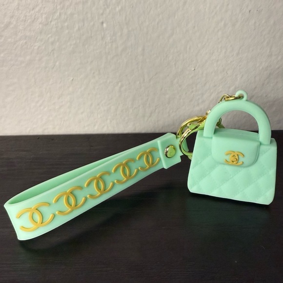 Fashion Keychain or Bag Charm (Unbranded) - Picture 4 of 6